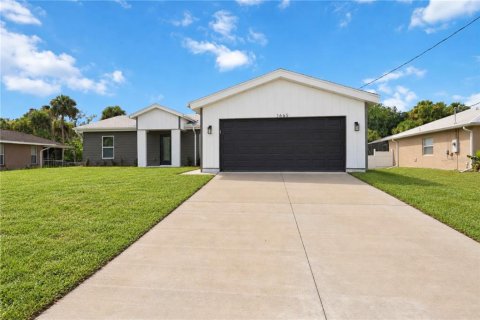 House in North Port, Florida 3 bedrooms, 150.5 sq.m. № 2393464