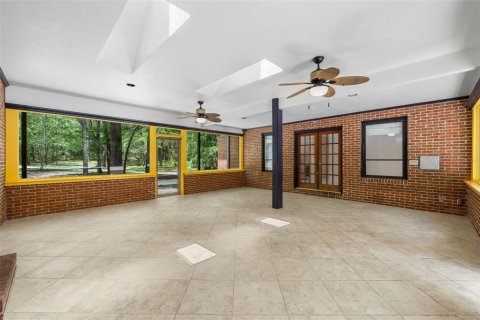 House in Gainesville, Florida 4 bedrooms, 317.91 sq.m. № 2098180 - photo 18