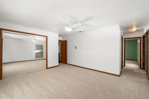 House in Gainesville, Florida 4 bedrooms, 317.91 sq.m. № 2098180 - photo 27
