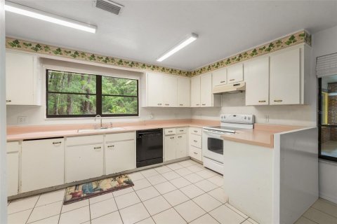 House in Gainesville, Florida 4 bedrooms, 317.91 sq.m. № 2098180 - photo 22