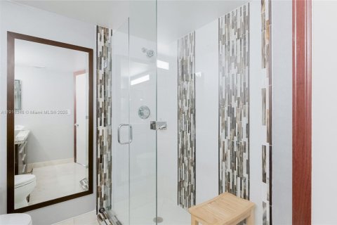 Купить кондоминиум в Авентура, Флорида 2 спальни, 126.81м2, № 1971102 - фото 15