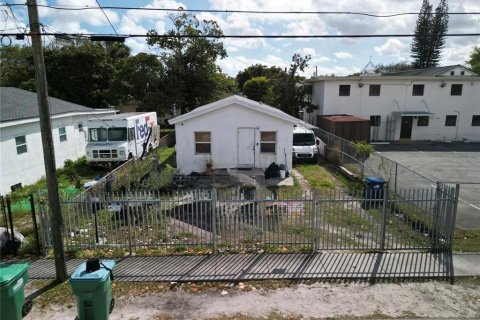 Villa ou maison à Miami, Floride 3 chambres, 95.04 m2 № 2120010