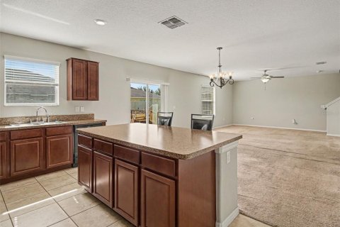 House in Ruskin, Florida 4 bedrooms, 239.41 sq.m. № 2313407 - photo 6