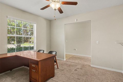 House in Ruskin, Florida 4 bedrooms, 239.41 sq.m. № 2313407 - photo 9