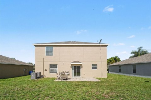 House in Ruskin, Florida 4 bedrooms, 239.41 sq.m. № 2313407 - photo 16