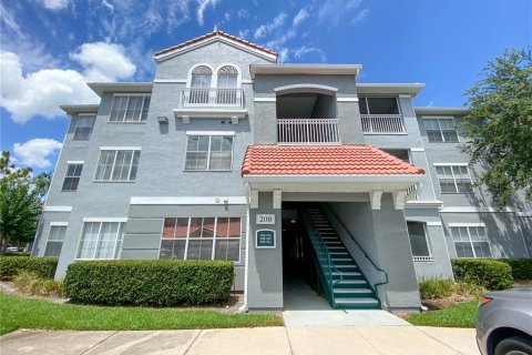 Condo in Tampa, Florida, 2 bedrooms  № 1543473 - photo 1