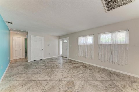 Villa ou maison à vendre à Port Charlotte, Floride: 3 chambres, 150.87 m2 № 1821490 - photo 8