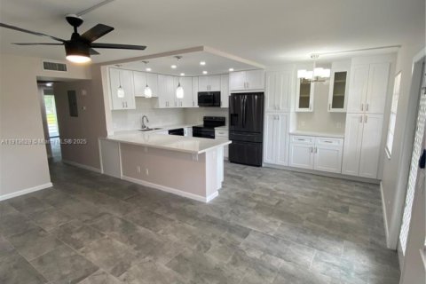 Condominio en alquiler en Boca Raton, Florida, 2 dormitorios, 83.24 m2 № 1969514 - foto 14