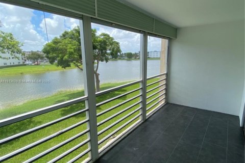 Condominio en alquiler en Boca Raton, Florida, 2 dormitorios, 83.24 m2 № 1969514 - foto 17