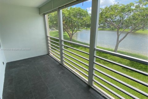Condominio en alquiler en Boca Raton, Florida, 2 dormitorios, 83.24 m2 № 1969514 - foto 16