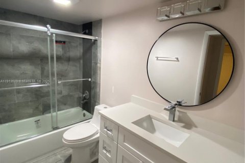 Condominio en alquiler en Boca Raton, Florida, 2 dormitorios, 83.24 m2 № 1969514 - foto 1