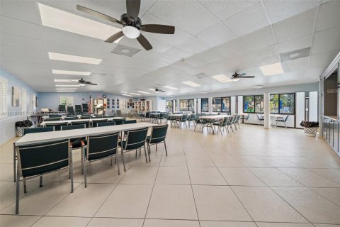 Condo in Greenacres, Florida, 2 bedrooms  № 1779969 - photo 25