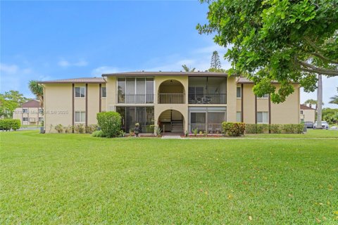 Condo in Greenacres, Florida, 2 bedrooms  № 1779969 - photo 3