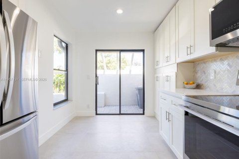 Casa en venta en Boca Raton, Florida, 2 dormitorios, 135.54 m2 № 2011584 - foto 9