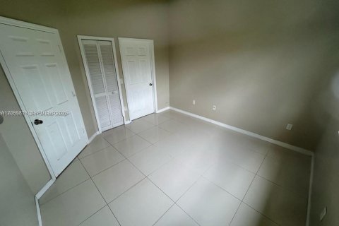 Casa en venta en Homestead, Florida, 2 dormitorios, 85.38 m2 № 2282670 - foto 7