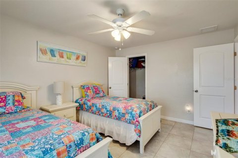 House in Englewood, Florida 2 bedrooms, 124.4 sq.m. № 1636960 - photo 19