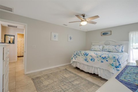 House in Englewood, Florida 2 bedrooms, 124.4 sq.m. № 1636960 - photo 21