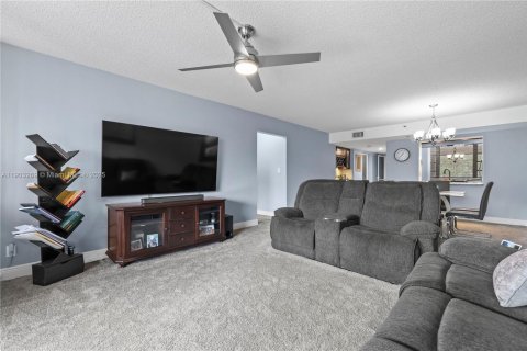 Снять в аренду кондоминиум в Бока-Ратон, Флорида 2 спальни, 112.13м2, № 1955707 - фото 14