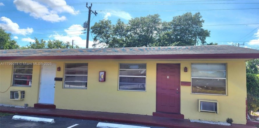 Villa ou maison à West Park, Floride 1 chambre, 336.86 m2 № 1728418