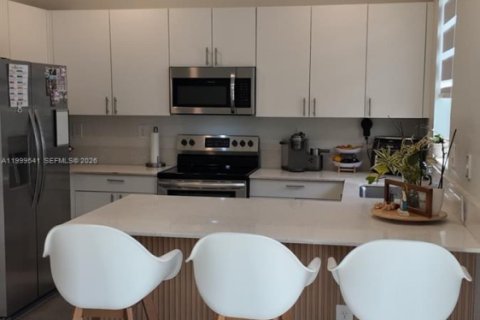 Townhouse in Homestead, Florida 3 bedrooms, 137.77 sq.m. № 2067216 - photo 9