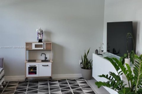 Townhouse in Homestead, Florida 3 bedrooms, 137.77 sq.m. № 2067216 - photo 4