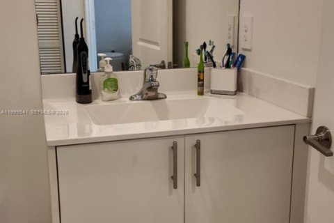 Townhouse in Homestead, Florida 3 bedrooms, 137.77 sq.m. № 2067216 - photo 18