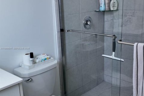 Townhouse in Homestead, Florida 3 bedrooms, 137.77 sq.m. № 2067216 - photo 15