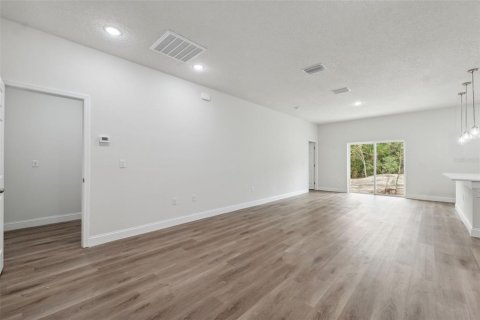 Casa en venta en Citrus Springs, Florida, 4 dormitorios, 139.63 m2 № 1757288 - foto 13