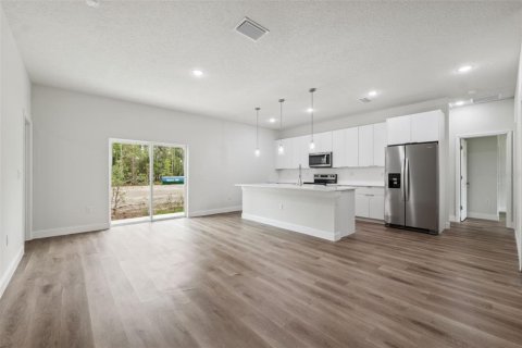 Casa en venta en Citrus Springs, Florida, 4 dormitorios, 139.63 m2 № 1757288 - foto 12
