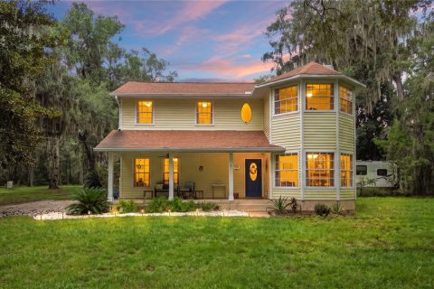 Villa ou maison à Brooksville, Floride 3 chambres, 196.58 m2 № 2413409