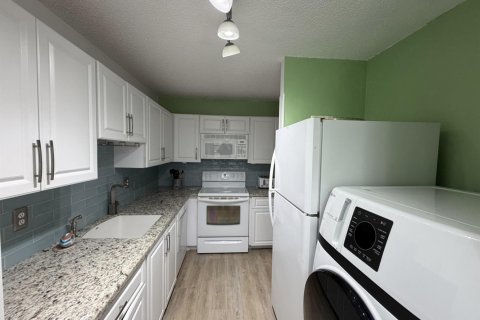 Apartment in Delray Beach, Florida 2 bedrooms, 108.42 sq.m. № 2261479 - photo 10