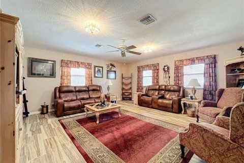 House in Lakeland, Florida 3 bedrooms, 239.69 sq.m. № 1540140 - photo 19