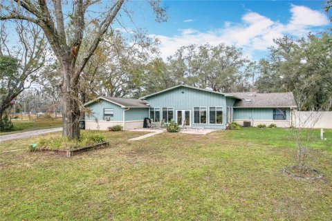 House in Lakeland, Florida 3 bedrooms, 239.69 sq.m. № 1540140 - photo 5
