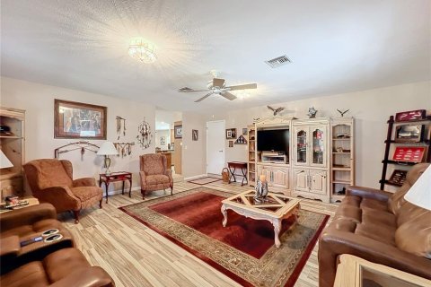 House in Lakeland, Florida 3 bedrooms, 239.69 sq.m. № 1540140 - photo 20