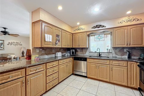House in Lakeland, Florida 3 bedrooms, 239.69 sq.m. № 1540140 - photo 16