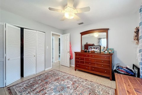House in Lakeland, Florida 3 bedrooms, 239.69 sq.m. № 1540140 - photo 27