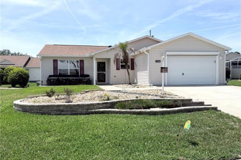 House in The Villages, Florida 3 bedrooms, 130.06 sq.m. № 2119597