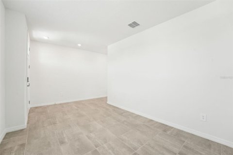 Casa en venta en Brooksville, Florida, 4 dormitorios, 232.53 m2 № 1619337 - foto 5