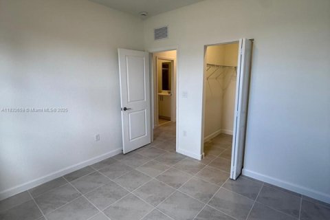 Commercial property in Homestead, Florida 2 bedrooms № 2018589 - photo 15