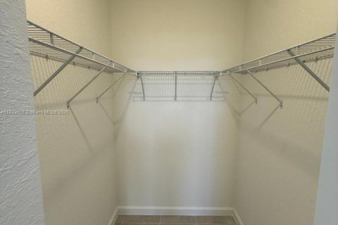 Commercial property in Homestead, Florida 2 bedrooms № 2018589 - photo 19