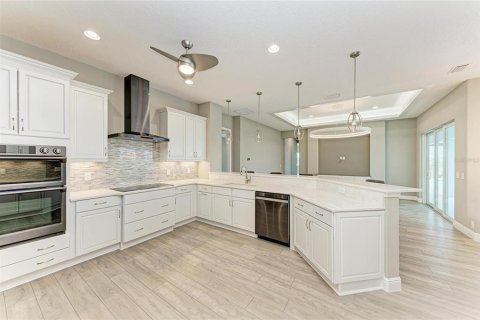 House in Sarasota, Florida 3 bedrooms, 330.82 sq.m. № 1679981 - photo 15