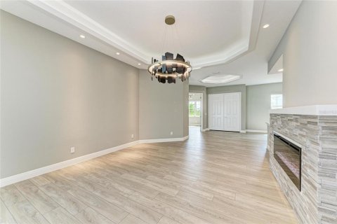House in Sarasota, Florida 3 bedrooms, 330.82 sq.m. № 1679981 - photo 12