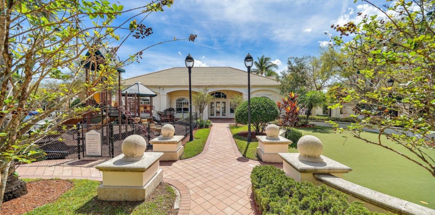 Condominio en Palm Beach Gardens, Florida, 2 dormitorios  № 1011611