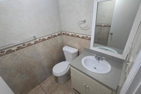 Condominio en alquiler en Coral Springs, Florida, 2 dormitorios, 102.19 m2 № 2078198 - foto 12