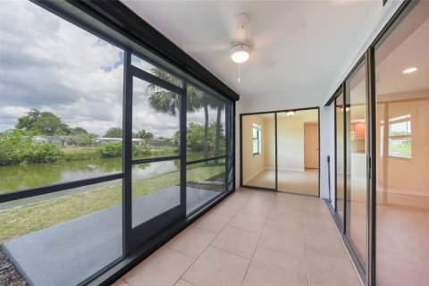 Condo in Port Charlotte, Florida, 2 bedrooms  № 1746913 - photo 15