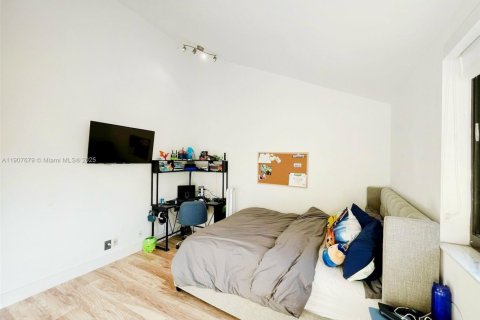 Купить таунхаус в Авентура, Флорида 3 спальни, 188.78м2, № 1963686 - фото 16