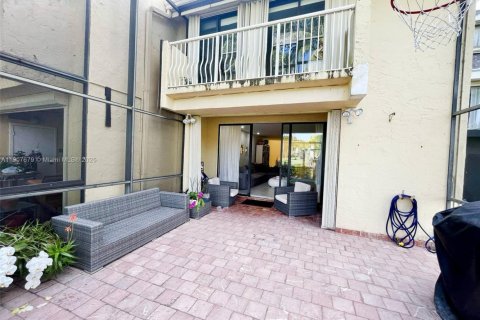 Купить таунхаус в Авентура, Флорида 3 спальни, 188.78м2, № 1963686 - фото 7