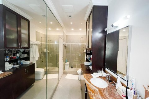 Купить таунхаус в Авентура, Флорида 3 спальни, 188.78м2, № 1963686 - фото 13