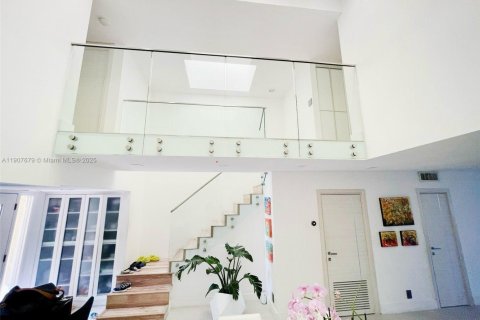Купить таунхаус в Авентура, Флорида 3 спальни, 188.78м2, № 1963686 - фото 9