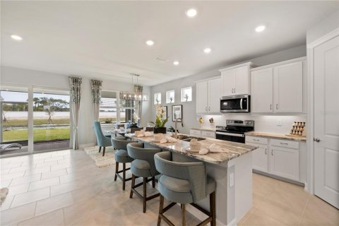Casa en venta en Port Charlotte, Florida, 4 dormitorios, 188.96 m2 № 1402406 - foto 2